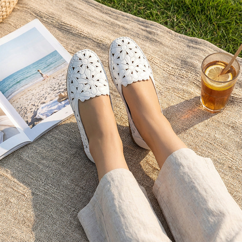 Women's Floral Hollow-Out Breathable Flat Loafers